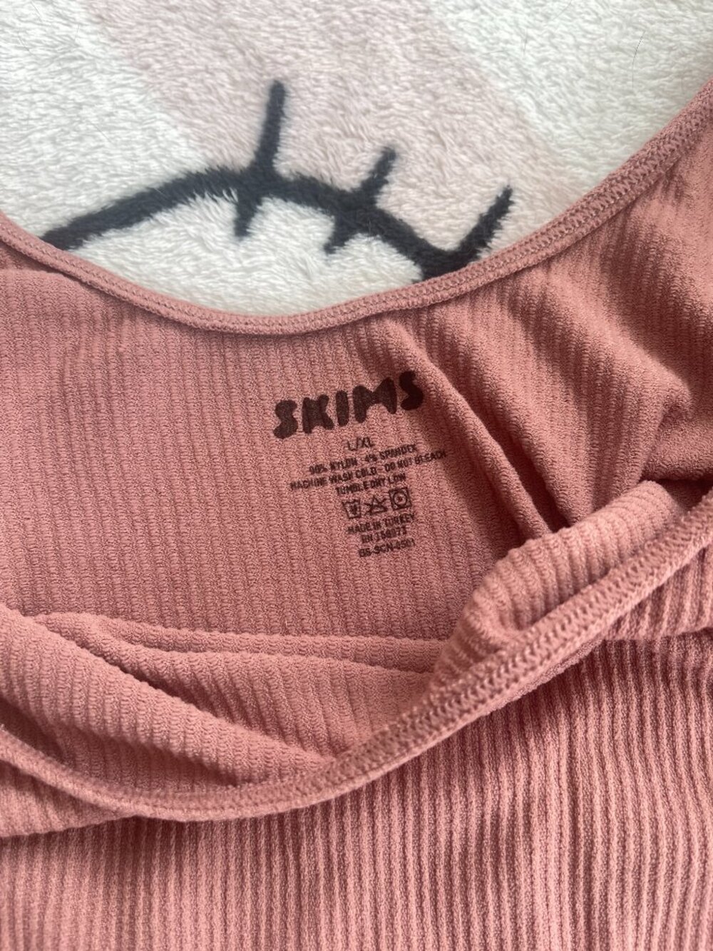 SKIMS tank bodysuit - Picture 2 of 6